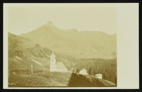 Pfarrkirche Damüls mit Mittagsspitze