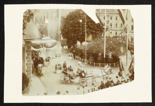 [Vorarlberger Jahrhundertfeier - Kaiser Franz Josef I. Abfahrt Richtung Bahnhof]