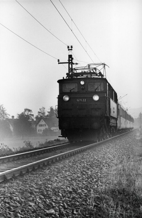 Hohenems, Zug nach Altach