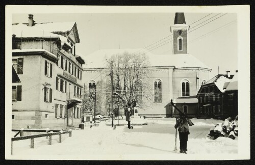 Alberschwende Kirchplatz im Winter