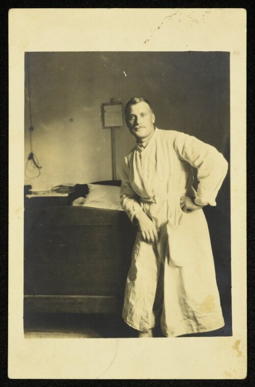 [Arzt im Reservespital Schloss Hofen in Lochau]