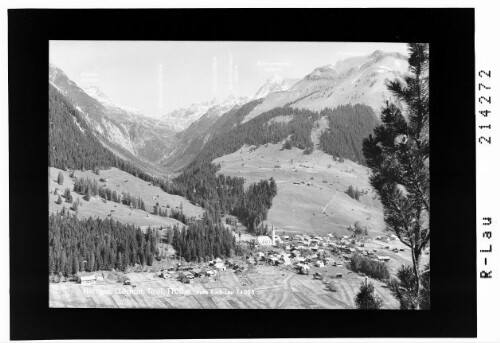 Holzgau im Lechtal Tirol 1100 m : [Holzgau mit Blick zum Mädelejoch]