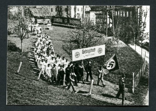 Die  Gefolgschaft  der Textilfabrik Martin Stapf in Imst