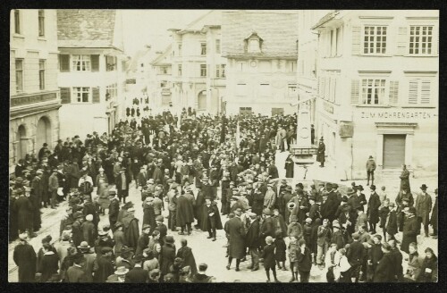 Aufstellung zum Maiumzug 1919 in Dornbirn