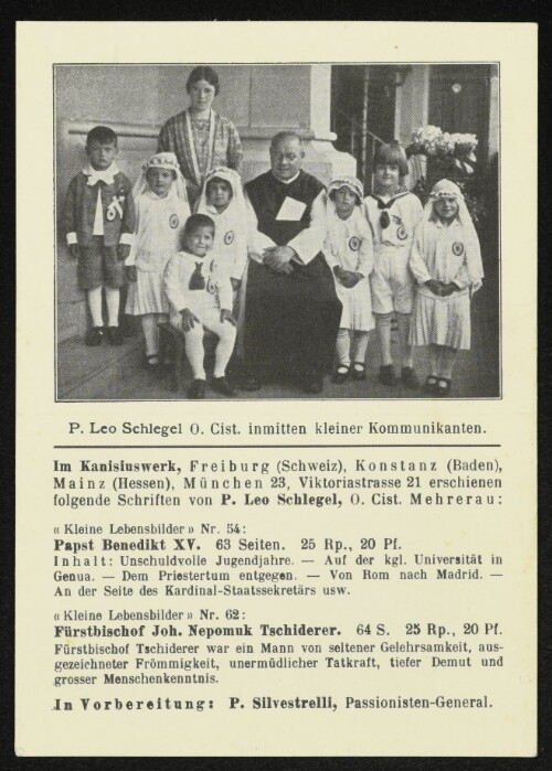 P. Leo Schlegel O. Cist. inmitten kleiner Kommunikanten