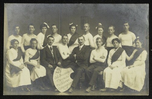 Arbeiter-Turnverein  Vorwärts  Vorkloster - Reigengruppe 1912