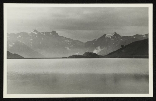 Spullersee mit Staumauer