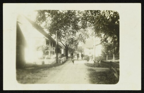 Hörbranz, Dorfstraße mit Personen