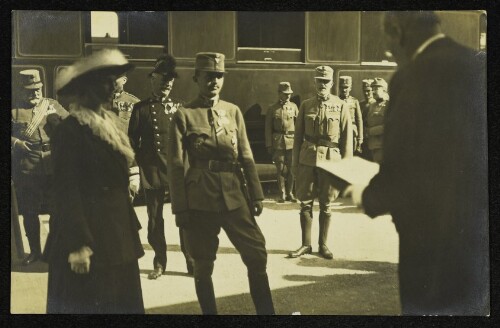 Kaiser Karl I. von Österreich und Kaiserin Zita bei einem offiziellen Empfang am Bahnhof Bregenz