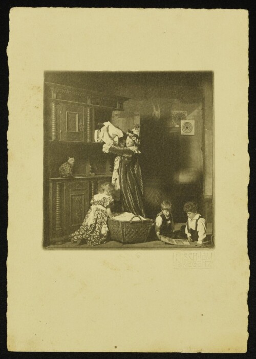 Häusliche Szene mit Mutter, Kindern und Katze