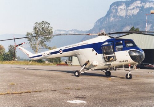 Besucher am Flugplatz Hohenems