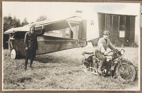 Motorflugzeug Kittelberger WKM im Straßentransport