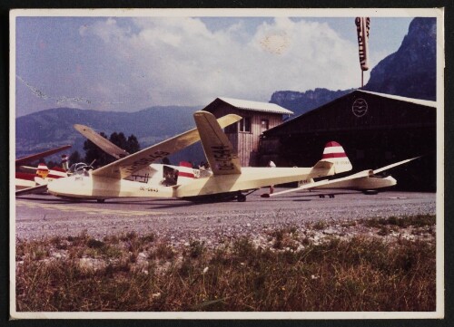 Segelflugzeuge am Flugplatz Hohenems