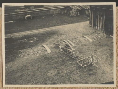 Segelflugzeug GRÜNE POST im Rohbau