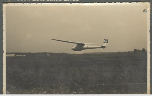 Segelflugzeug des Nationalsozialistischen Fliegerkorps NSFK