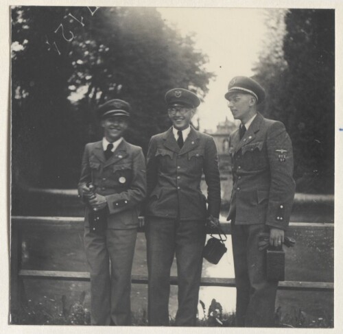 Flieger in der Uniform des Österreichischen Aero-Clubs