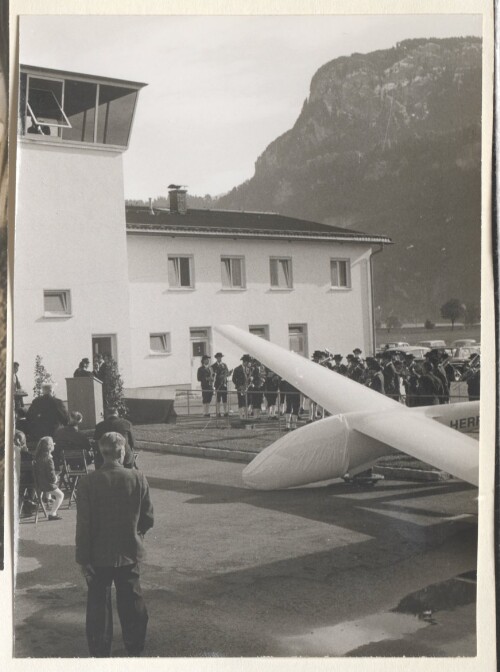 Flugzeugtaufe am Flugplatz Hohenems