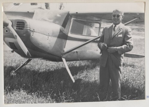 Kurt Varrone mit Motorflugzeug