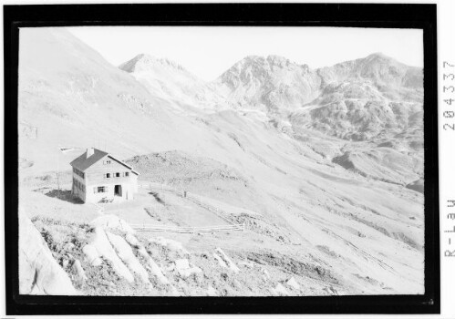 [Stuttgarter Hütte gegen Krabachspitze]