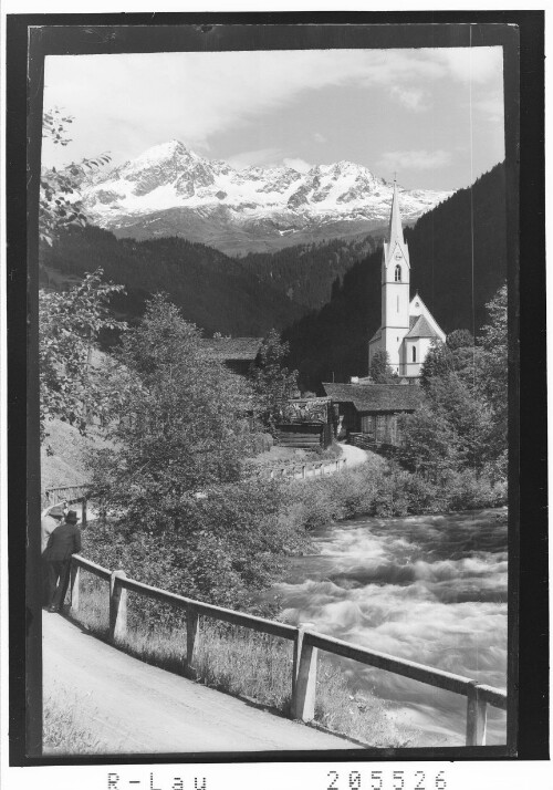 [Silbertal / Pfarrkirche gegen Silbertaler Loobspitze]