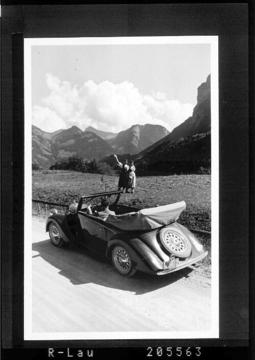 [Autofahrt im Bregenzerwald / Blick zum Diedamskopf]