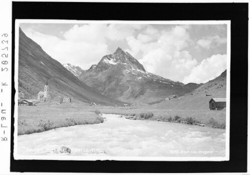 Galtür mit Ballunspitze / Tirol