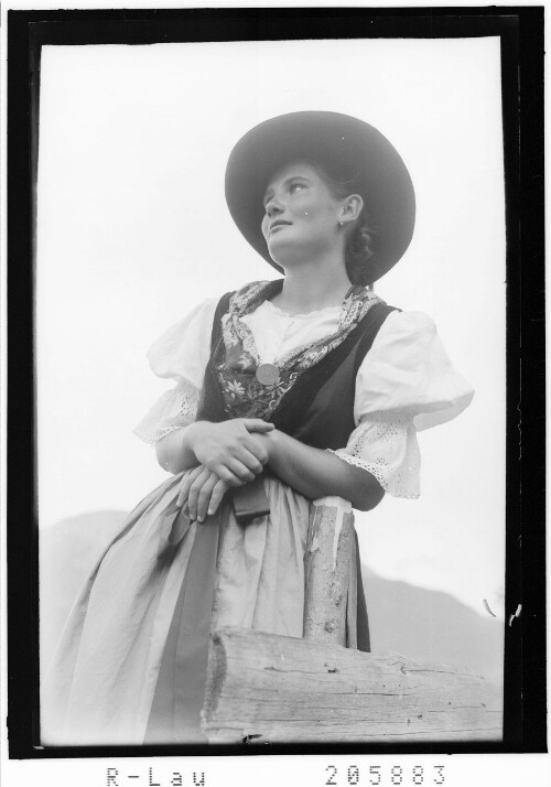 [Tracht aus dem Pitztal / Tirol]