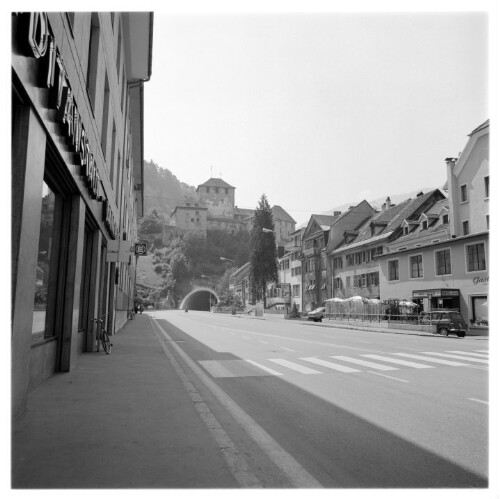 Schattenburgtunnel - Zufahrt