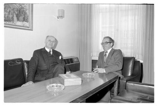 Oberstaatsanwalt Laich bei Landshauptmann