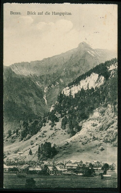 Bezau Blick auf die Hangspitze