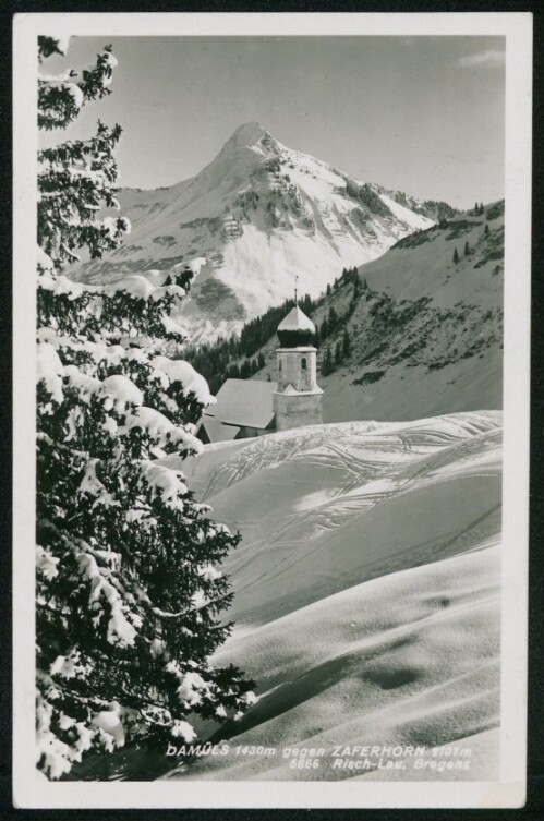 Damüls 1430 m gegen Zaferhorn 2107 m